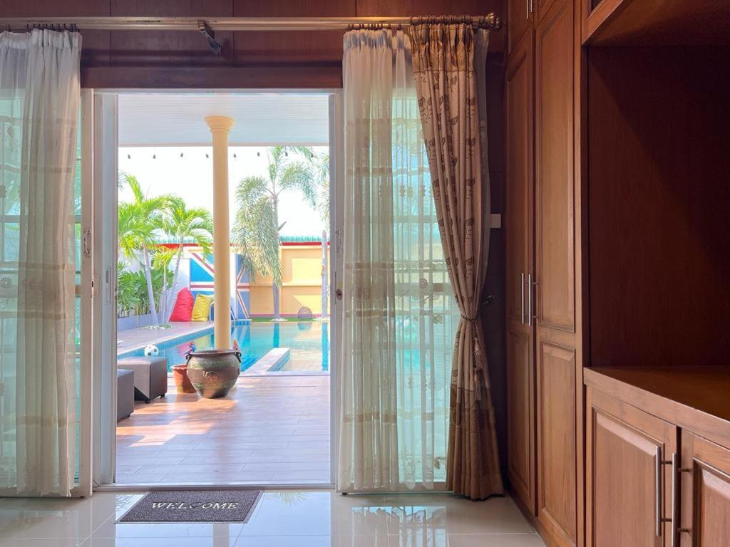 Mantra Pattaya Pool Villa With Jacuzzi In Pattaya-Pet-Friendly Jomtien Beach Exterior photo